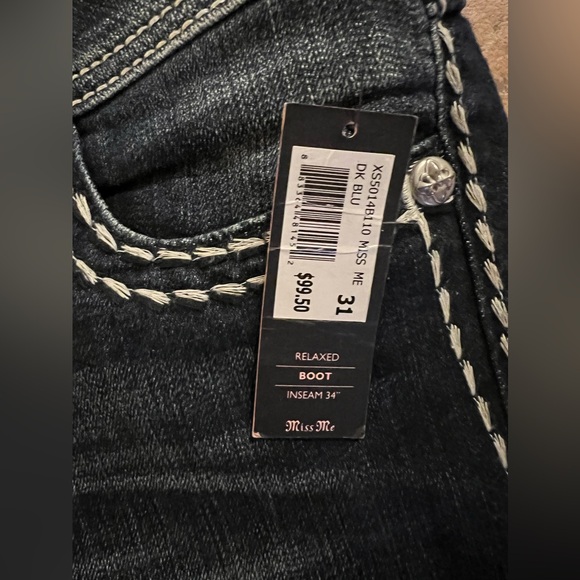 Miss Me Relaxed Boot size 31 x 34 - Picture 7 of 7